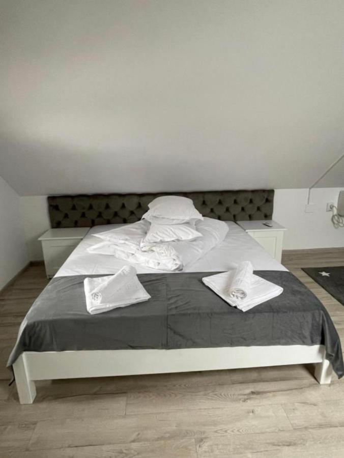 Apartelim Mînăstirea Humorului Buitenkant foto